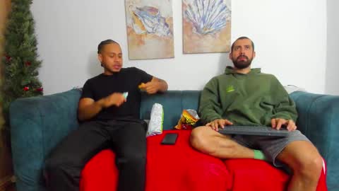 Snapshot of straight__friends chatting on 21, 2, 2026 straight__friends online show from 21, 2, 2026