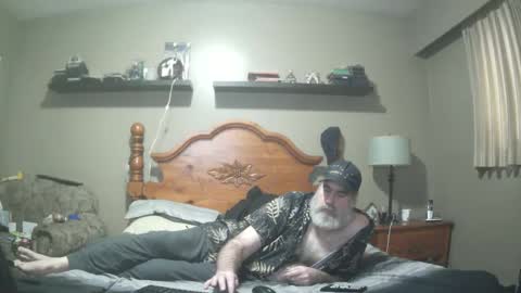 Snapshot of straightbear4you chatting on 19, 2, 2025 Straightbear4you online show from 19, 2, 2025