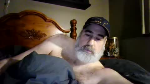 Snapshot of straightbear4you chatting on 19, 9, 2025 Straightbear4you online show from 19, 9, 2025