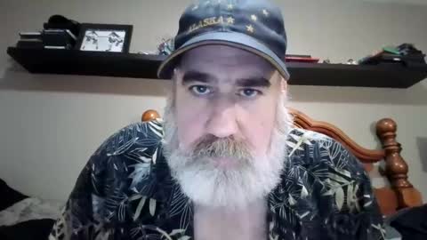 Snapshot of straightbear4you chatting on 25, 9, 2025 Straightbear4you online show from 25, 9, 2025