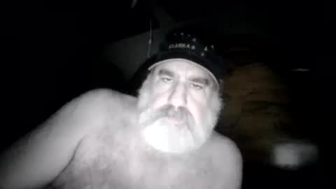 Snapshot of straightbear4you chatting on 23, 5, 2026 Straightbear4you online show from 23, 5, 2026