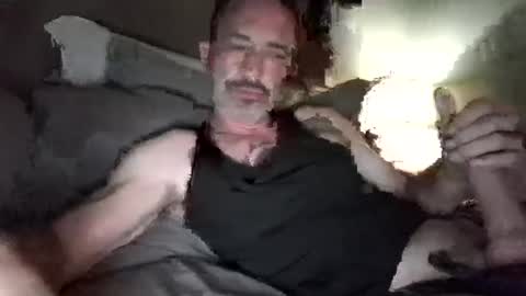 Snapshot of straighthungmarriedman chatting on 21, 7, 2026 straighthungmarriedman online show from 21, 7, 2026