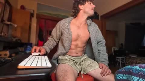 Snapshot of straightishd chatting on 25, 10, 2025 Cowboy Zuhly online show from 25, 10, 2025