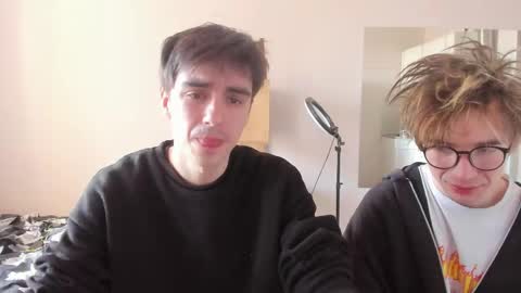 Snapshot of stralght_twinks chatting on 19, 4, 2026 Ray online show from 19, 4, 2026