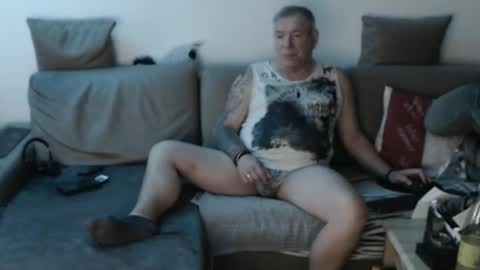 Snapshot of stranger1966 chatting on 30, 9, 2025 Stranger online show from 30, 9, 2025