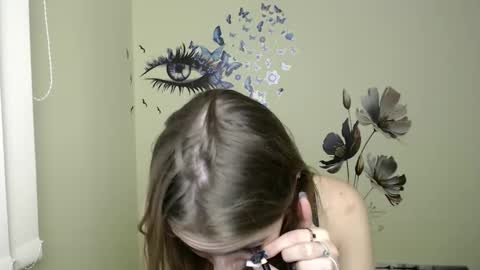 Snapshot of stranger_giirl chatting on 2, 12, 2024 Amalia online show from 2, 12, 2024