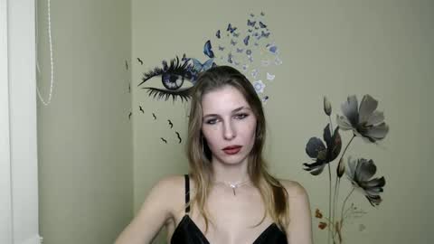 Snapshot of stranger_giirl chatting on 14, 12, 2024 Amalia online show from 14, 12, 2024