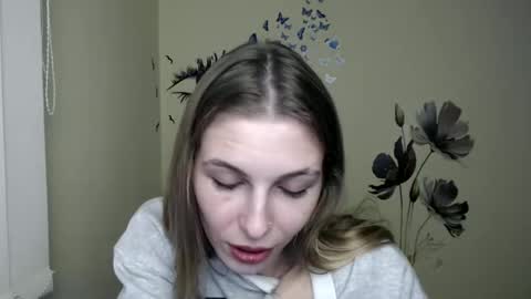 Snapshot of stranger_giirl chatting on 14, 12, 2024 Amalia online show from 14, 12, 2024