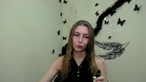 Snapshot of stranger_giirl chatting on 21, 12, 2024 Amalia online show from 21, 12, 2024