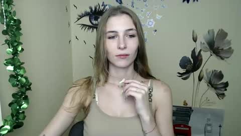 Snapshot of stranger_giirl chatting on 23, 12, 2024 Amalia online show from 23, 12, 2024