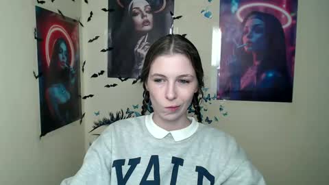 Snapshot of stranger_giirl chatting on 3, 3, 2025 Amalia online show from 3, 3, 2025