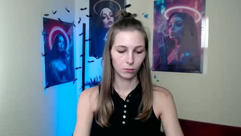 Snapshot of stranger_giirl chatting on 19, 9, 2025 Amalia online show from 19, 9, 2025