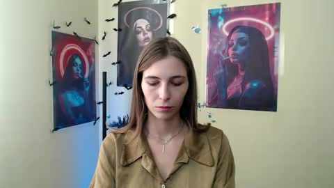 Snapshot of stranger_giirl chatting on 27, 9, 2025 Amalia online show from 27, 9, 2025