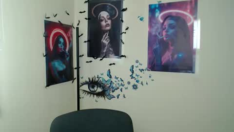 Snapshot of stranger_giirl chatting on 3, 10, 2025 Amalia online show from 3, 10, 2025