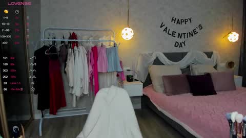 Laura online show from 15, 2, 2026