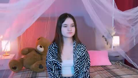 Snapshot of strawbunnybite chatting on 6, 6, 2026 Bunny online show from 6, 6, 2026