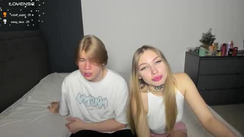 Snapshot of streis_mua chatting on 13, 10, 2025 Streis open pvt online show from 13, 10, 2025