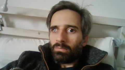 stroke1 online show from 25, 2, 2025