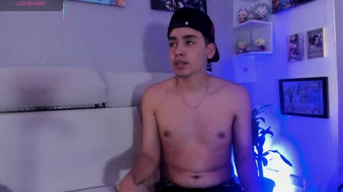 Snapshot of strong_rock69 chatting on 1, 4, 2026 strong_rock69 online show from 1, 4, 2026