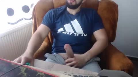 Snapshot of strongcoffee10 chatting on 18, 11, 2025 StrongCoffee online show from 18, 11, 2025