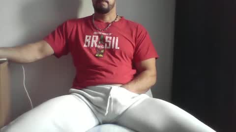 Snapshot of studdotcom chatting on 8, 1, 2025 Ero online show from 8, 1, 2025