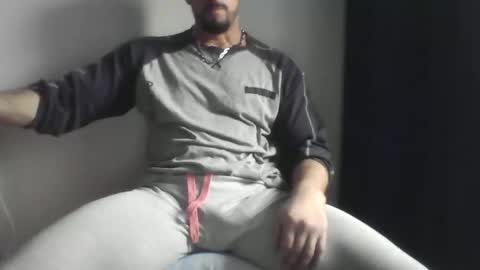 Snapshot of studdotcom chatting on 14, 1, 2025 Ero online show from 14, 1, 2025