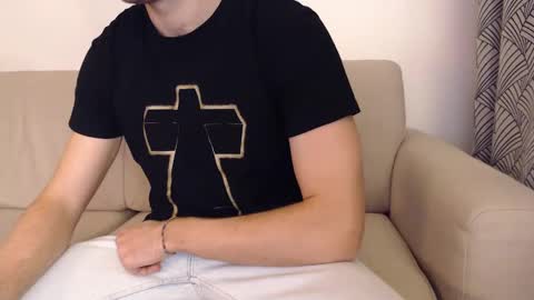 Snapshot of studfromparis chatting on 1, 2, 2025 Stud From Paris online show from 1, 2, 2025
