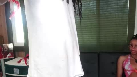 StudioWahines online show from 20, 12, 2025