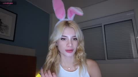 Sofa online show from 31, 3, 2026