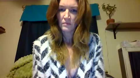 Snapshot of sub4you69brat chatting on 4, 2, 2025 sub4you69brat online show from 4, 2, 2025