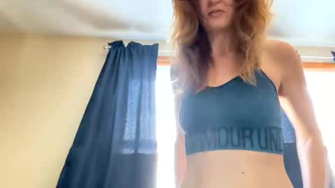 Snapshot of sub4you69brat chatting on 14, 2, 2025 sub4you69brat online show from 14, 2, 2025