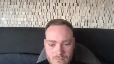 Snapshot of sub_austr chatting on 8, 3, 2025 sub_austr online show from 8, 3, 2025