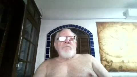 Snapshot of subbtmpig4u chatting on 18, 5, 2026 SubBtmPig4U online show from 18, 5, 2026