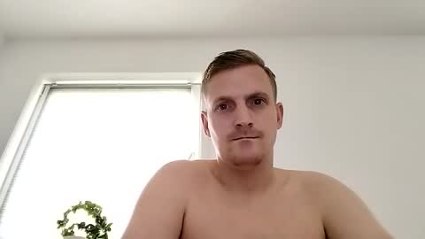 Snapshot of subforserve chatting on 3, 10, 2025 subforserve online show from 3, 10, 2025