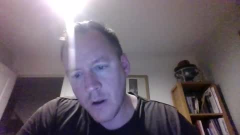 Snapshot of submissivepig4u chatting on 18, 4, 2026 The PIG online show from 18, 4, 2026