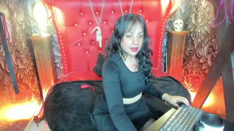 Yunna online show from 18, 1, 2025