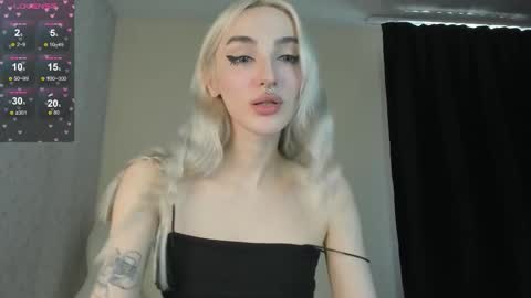 Snapshot of succubantra chatting on 17, 9, 2025 Chloe online show from 17, 9, 2025