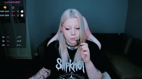 Snapshot of succubus_leslie chatting on 5, 12, 2024 succubus_leslie online show from 5, 12, 2024