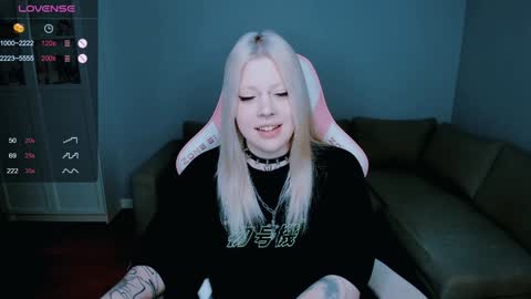 Snapshot of succubus_leslie chatting on 11, 12, 2024 succubus_leslie online show from 11, 12, 2024