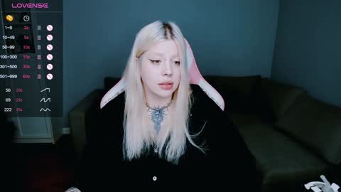Snapshot of succubus_leslie chatting on 28, 12, 2024 succubus_leslie online show from 28, 12, 2024