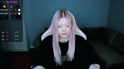 Snapshot of succubus_leslie chatting on 14, 2, 2025 succubus_leslie online show from 14, 2, 2025
