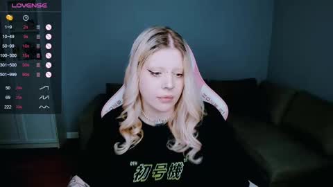 Snapshot of succubus_leslie chatting on 20, 2, 2025 succubus_leslie online show from 20, 2, 2025