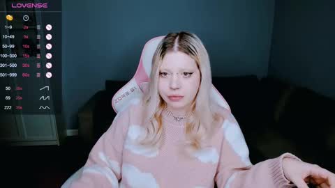 Snapshot of succubus_leslie chatting on 20, 2, 2025 succubus_leslie online show from 20, 2, 2025