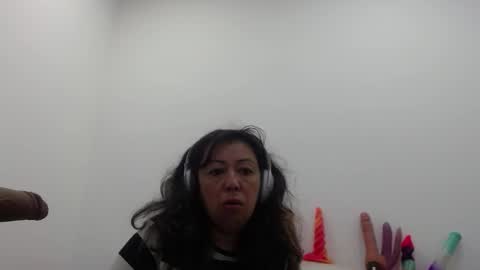 Snapshot of sucker_drool chatting on 2, 2, 2026 Sucky online show from 2, 2, 2026