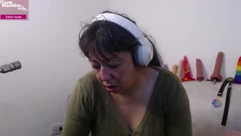 Snapshot of sucker_drool chatting on 13, 2, 2026 Sucky online show from 13, 2, 2026