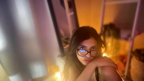 SaraSabeen online show from 17, 12, 2024