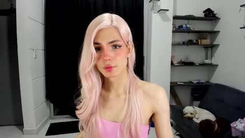 Snapshot of sue_krous chatting on 28, 3, 2026 sue online show from 28, 3, 2026