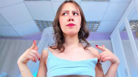 sugar blond online show from 8, 3, 2025