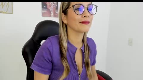 sugar_milff online show from 24, 1, 2025