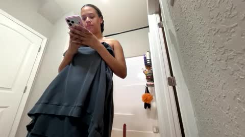 Snapshot of sugarbossbaby02 chatting on 27, 2, 2026 sugarbossbaby02 online show from 27, 2, 2026